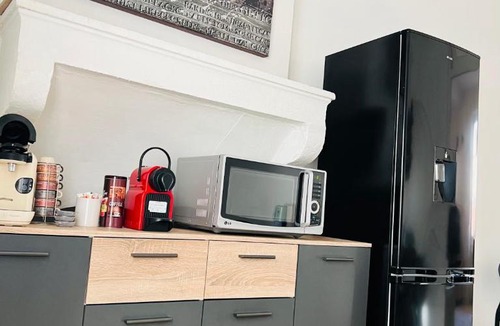 Bourgoin-Jallieu Apartment | République 3, Gare, Centre-ville