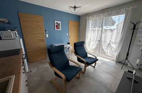 Saint-Martial-de-Vitaterne Apartment | Résidence Lovera