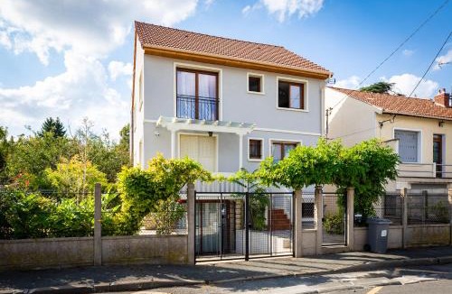 Villeneuve-le-Roi Apartment | Résidence Artemis Paris Orly Aéroport
