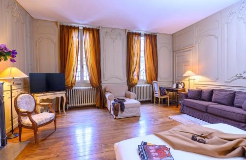 Besancon Old Town Apartment | Résidence Charles Quint