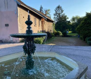 Conflans-sur-Lanterne Apartment | Résidence du Lion d'Or - Appartements & Vue sur rivière