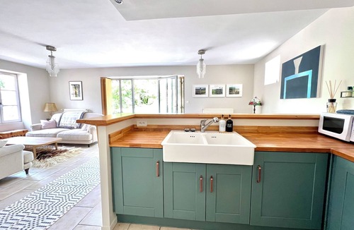 Semur-en-Auxois Apartment | Recently Renovated Riverside Sanctuary set in 5 Acres With 14 Meter Heated Pool