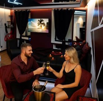 Voiron Apartment | Redroom Spa privatif & nuit romantique à deux