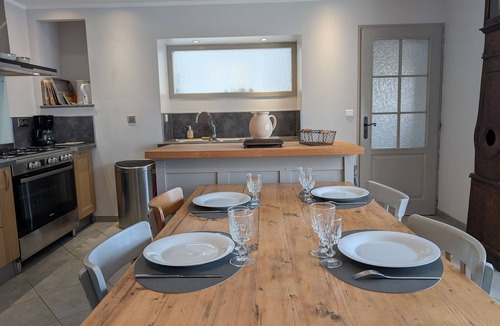 Semmadon Cottage | Renovated 18th-century cottage, pets allowed, enclosed garden