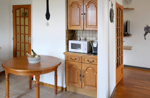 Luxeuil-les-Bains Apartment | Renovated 3-bedroom apartment in Luxeuil-les-Bains