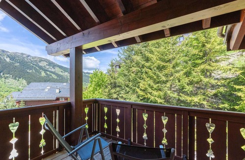 Meribel Village Apartment | Renovated 3-bedroom apartment in Méribel, close to slopes