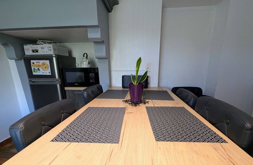 Travexin Cottage | Renovated apartment at foot of Thousand Ponds, 3 bedrooms
