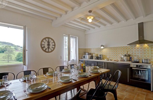 Belmont-de-la-Loire Cottage | Renovated cottage with garden and pets allowed