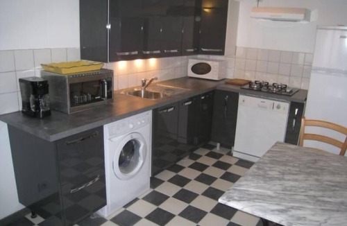Tonnoy Cottage | Renovated Cobbler's Cottage with Terrace - Cozy Village Retreat near Nancy
