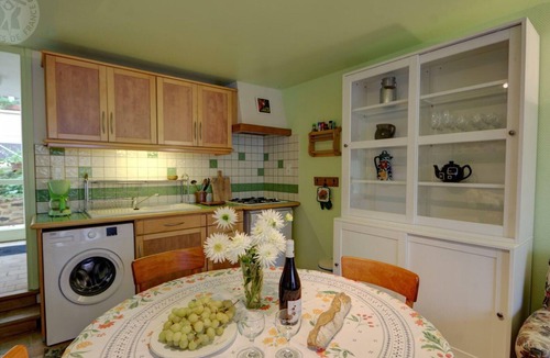 Montagny Cottage | Renovated cottage in Montagny, terrace, parking