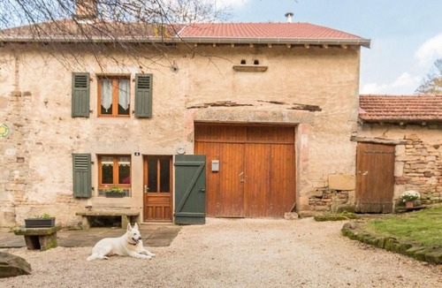 La Vaivre Cottage | Renovated cottage in the tranquil Southern Vosges