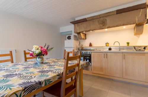Equevilley Cottage | Renovated country house, enclosed garden, pets allowed, bikes & private parking