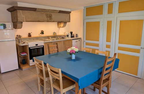 Equevilley Cottage | Renovated country house with garden, pets accepted near Vesoul