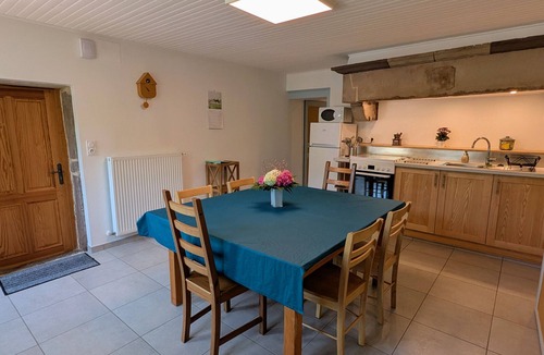 Equevilley Cottage | Renovated country house with garden, pets accepted near Vesoul