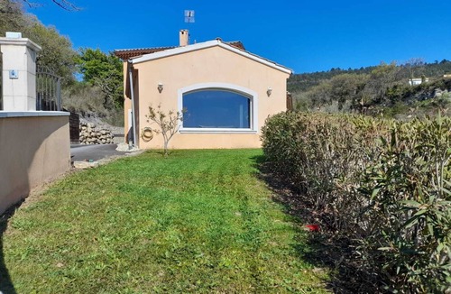 Puy-Saint-Martin Villa | Rent large villa in Drôme provençale