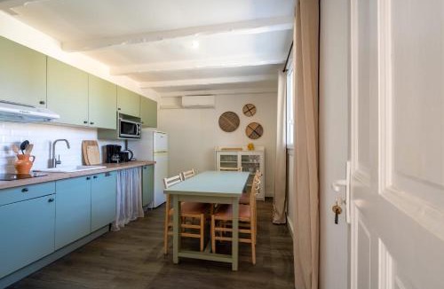 La Roque-sur-Pernes House | Rental in a quiet setting with pool n5