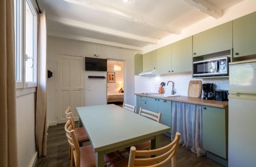 La Roque-sur-Pernes House | Rental in a quiet setting with pool n5
