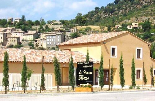 Montbrun-les-Bains Apartment | Res. Hameau des Sources with swimming pool - 2 bedroom apartment for 4/6 people