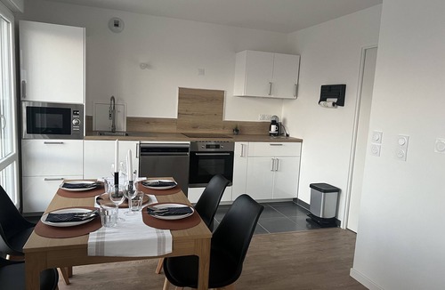 Plateau — Pyramide Apartment | residence AZUR