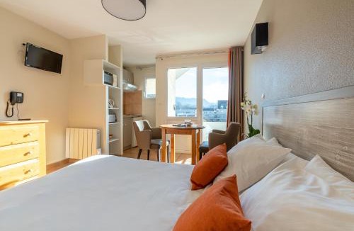 Lons-le-Saunier Apartment | Residence Des Thermes
