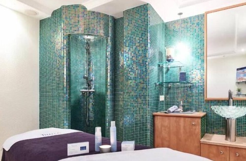 Divonne-les-Bains Apartment | Residence La Villa du Lac*** - Vacances Bleues - 2 room apartment for 4 people XXL