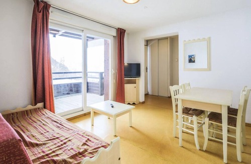 Puy-Saint-Vincent Apartment | Residence Les Chalets de Puy Saint Vincent - Maeva Individuals - 2-Room Apartment 4 People - Comfort