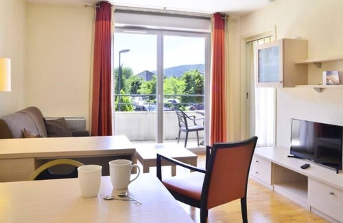 Divonne-les-Bains Apartment | Residence Villa Du Lac *** - 2 Rooms 4 People