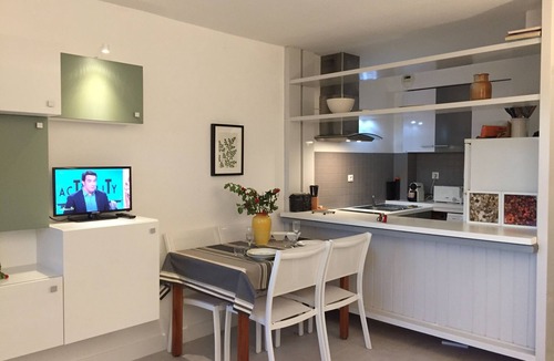 Capbreton Apartment | <-Right on this BEACH, Bright 1-Bedroom Apartment; OCEAN VIEW. *42 m² + TERRACE + garage + Wi-Fi