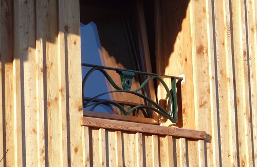 Bonzee Cottage | Riverside Mill: Renovated Historic Retreat in Lorraine Nature Park