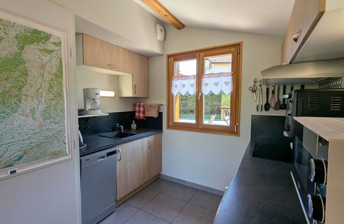 Travexin Cottage | Romantic Chalet: Modern Comfort in Cornimont, Near Ski & Nature Activities