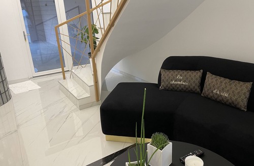 Roye Bed & Breakfast | Romantic room with outdoor Jacuzzi, comfort and luxury Brin du Jour