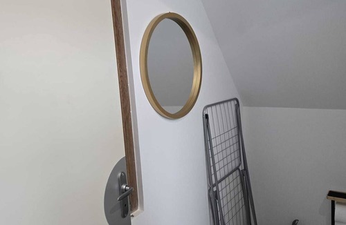 Saint-Jean-de-Vaux Apartment | Romantic Studio