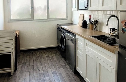 Alfortville Apartment | Romantic, vintage 2-room apartment near Paris