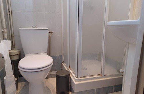 Cachan Bed & Breakfast | Room near Paris