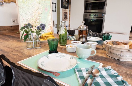 Charmes Apartment | Room with private bathroom and balcony by the canal