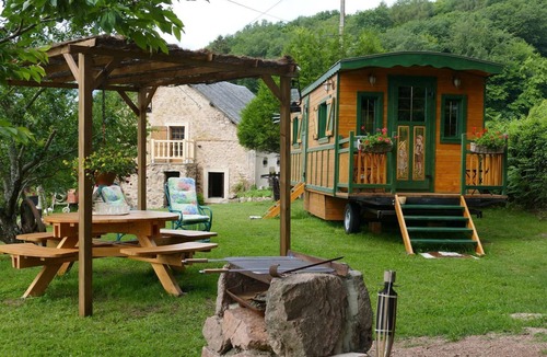 Saint-Agnan House | Roulotte Bourgogne Morvan