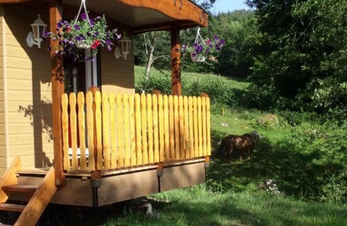 Ferdrupt House | Roulotte cosy avec kitchenette, ruisseau apaisant et espace bien-être, nuit insolite à Ferdrupt - FR-1-589-444