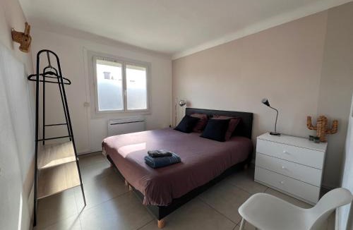 La Gare Apartment | Roussillon appart avec terrasse
