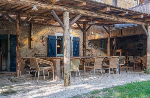 Grandrupt-de-Bains Bed & Breakfast | Rural Charm, Comfortable Green Room with Gourmet Breakfast