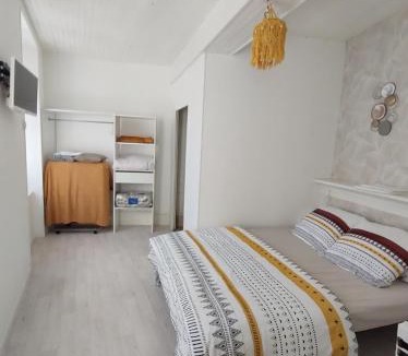 Lormes House | Séjour familial au Gite Iza – Lorme