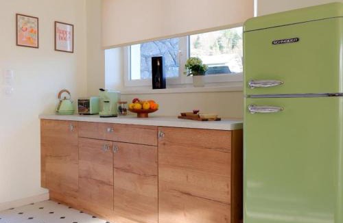 Le Val-d'Ajol House | Séjour Mid-Century au Val-d'Ajol avec Parking et Animaux Bienvenus - FR-1-589-846