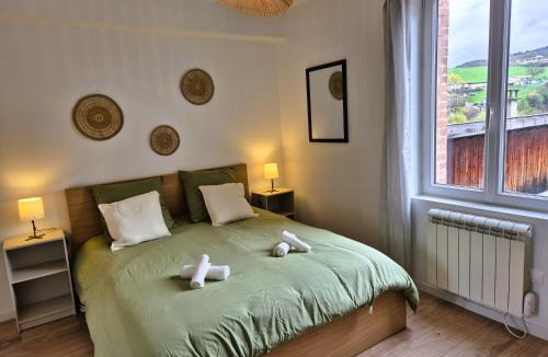 Cublize Apartment | Séjour nature et cosy à 2 pas du Lac des Sapins