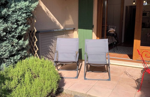 Sablet Apartment | Sablet - swimming pool - tennis - 200m from village center - in the vineyards