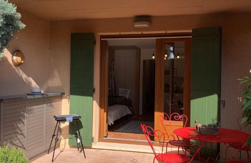 Sablet Apartment | Sablet Ventoux Rando Vignobles Dentelles Pool