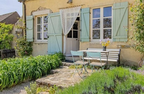 Mary House | Saint-Christophe Farm