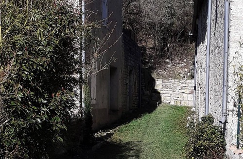 Lucy-sur-Cure House | Sarah's gîte, a charming 2-hour drive from Paris