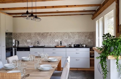 Ronchamp House | Seelen -wellness im Grünen Ökologisch mit Herz