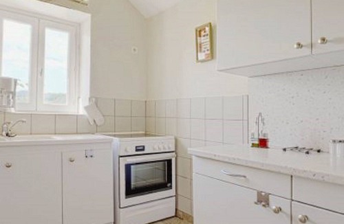 Castelnau-de-Mandailles House | Self-contained 2-4 person gîte with shared pool
