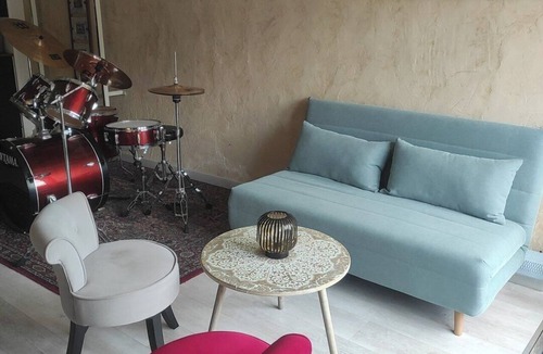 Montrem Apartment | Self-contained studio in a natural setting dedicated to well-being