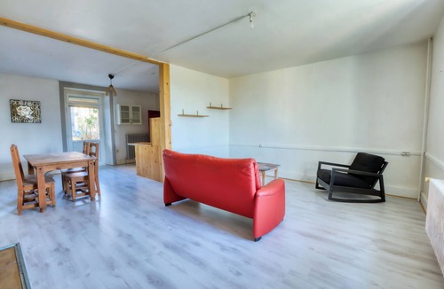 Mamirolle House | Semi-detached house 100m2 in village center